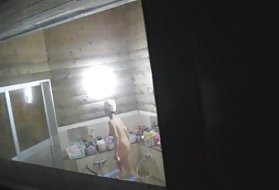 Стара порно скривена камера у јапанском души гледати мини порно видео
